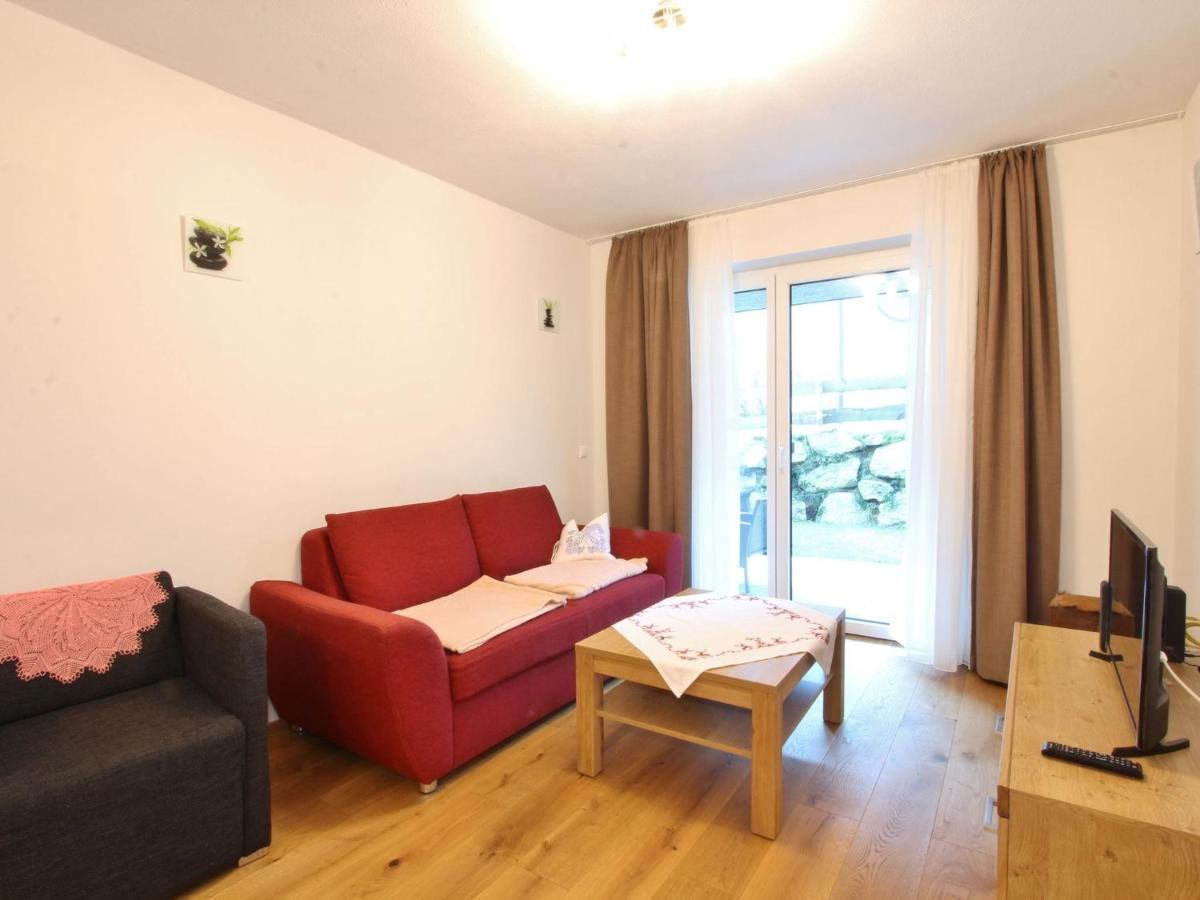 Modern apartment in Neukirchen am Gro venediger with Garden Neukirchen am Großvenediger Exterior foto