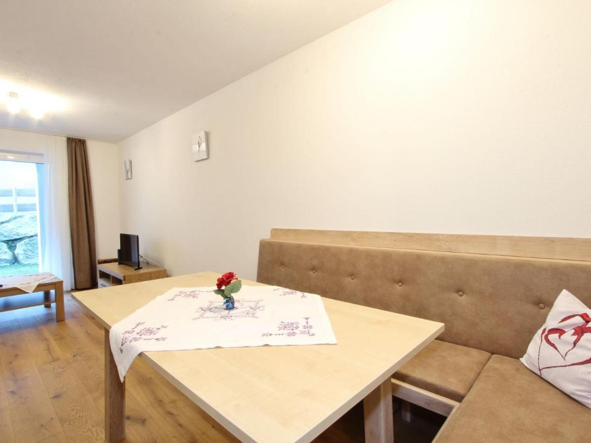 Modern apartment in Neukirchen am Gro venediger with Garden Neukirchen am Großvenediger Exterior foto